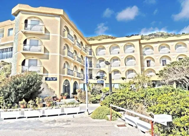 Hotel Ristorante La Scogliera