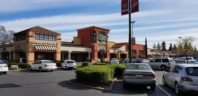 Lake Crest Village Shopping Center