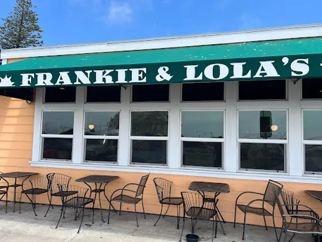 Frankie and Lola's Front Street Cafe