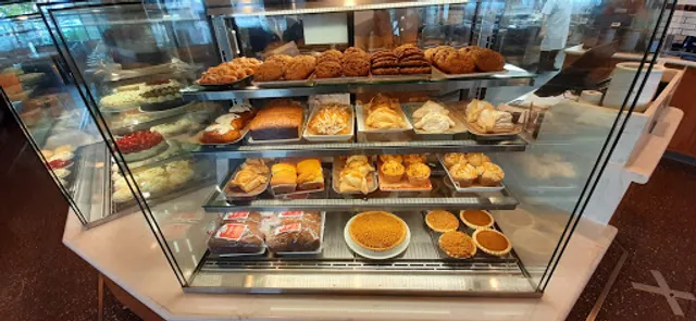 Hof's Hut Restaurant & Bakery