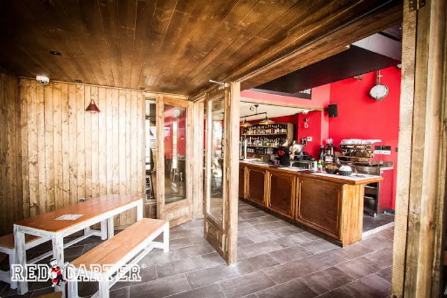 Red Garter Barcelona - Burgers, Steakhouse & Karaoke