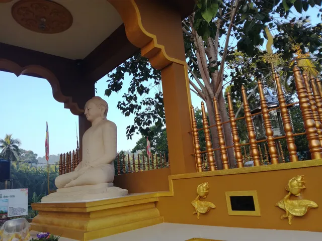Mahamevnawa Amadahara Buddhist Monastery - Pinnawala