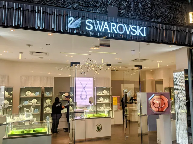 Swarovski Retail Store-Niagara
