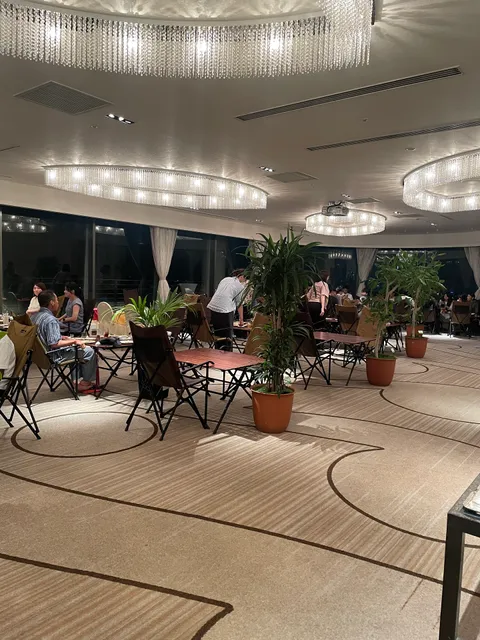 ルーフトップフィールドSOT△DE （ソトデ）