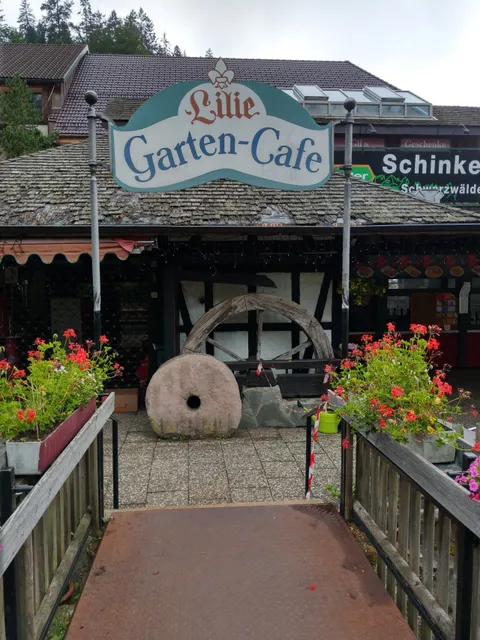 Lilie Garten-Cafe