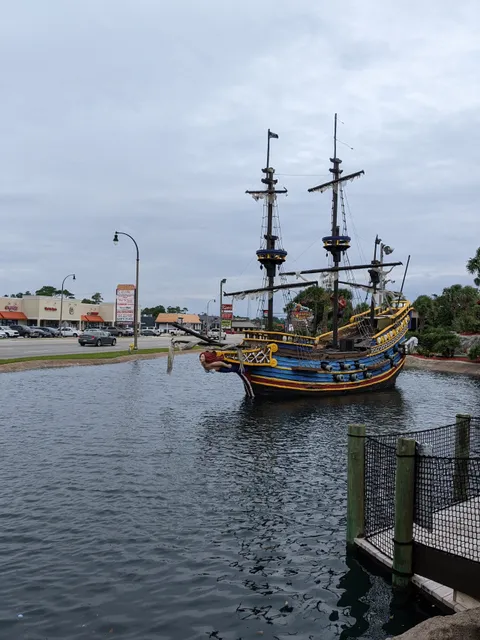 Mutiny Bay Miniature Golf