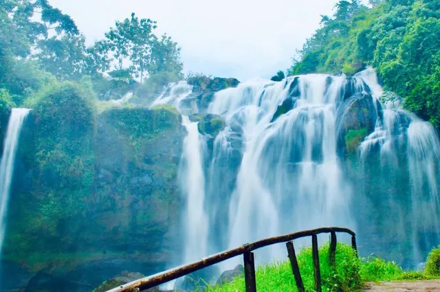 Waterfall Curup Gangsa