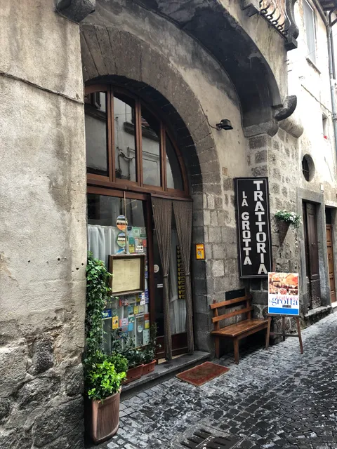 Trattoria la Grotta
