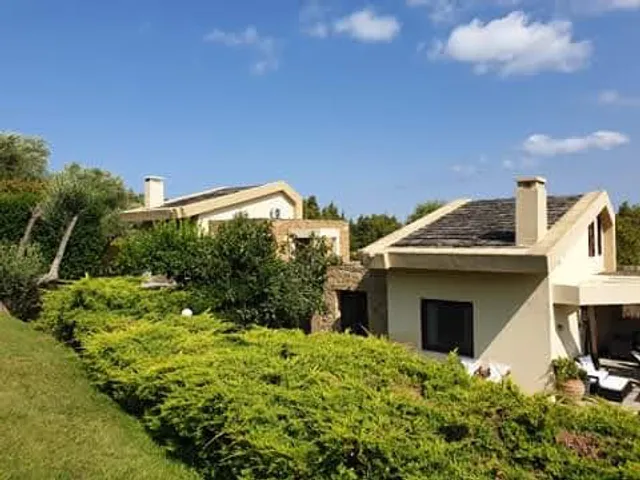 Stavronikita Villages