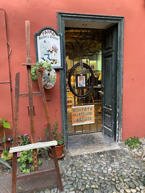 Mercatone dell'Antiquariato sul Naviglio Grande