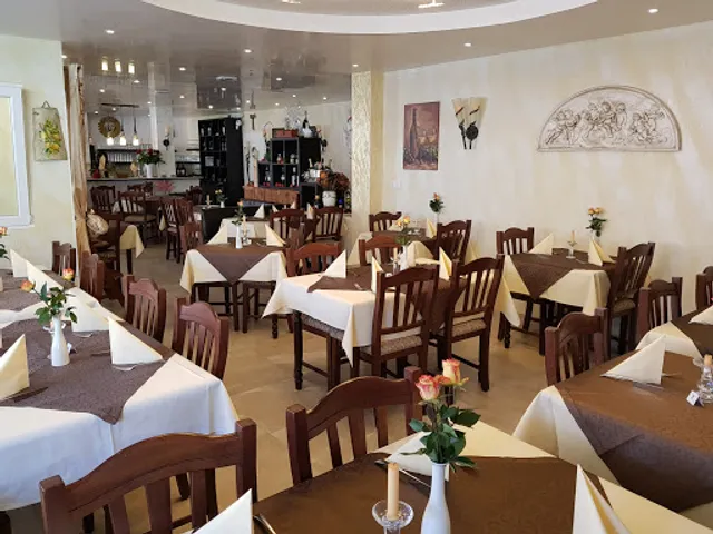 Al Bacio Restaurant