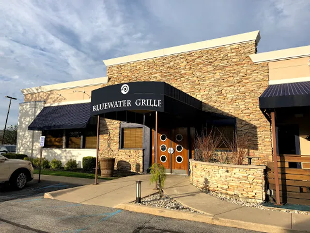 Mancy's Bluewater Grille