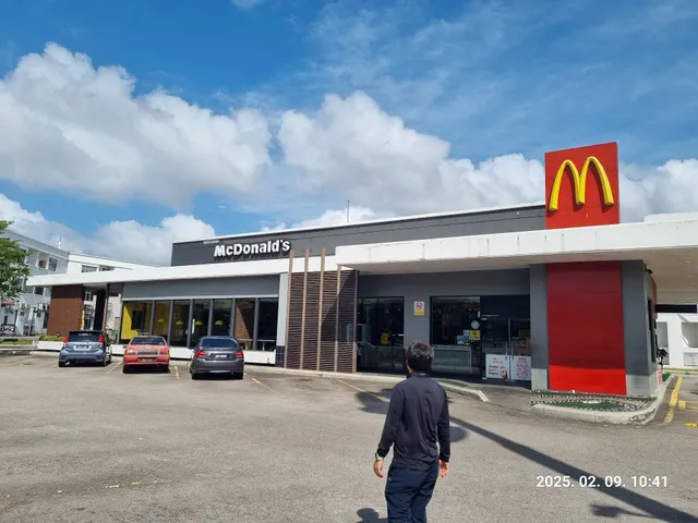 McDonald's Senai Airport DT
