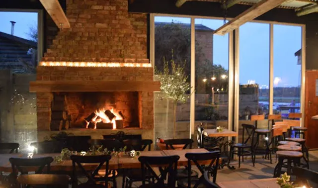 GOGOS Waterfront Restaurant