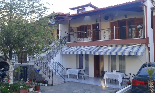 Katerinas Apartments - Paradisos- Neos Marmaras