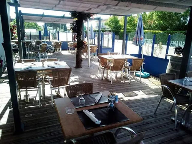 Lou Choureut bar restaurant