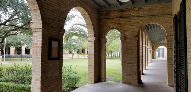 photo-1