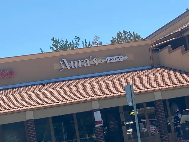 Aura’s Bakery