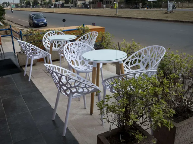 Opera Boulangerie - Patisserie Togo