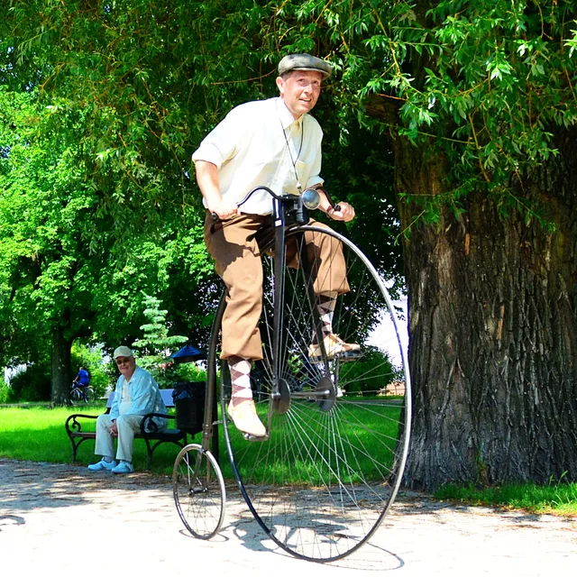 Mobilne Muzeum Rowerów - eventy rowerowe i FOTOPLASTIKON