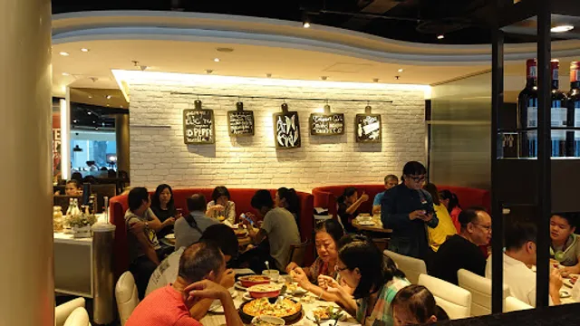 Pizza Hut (Yuen Long Landmark)