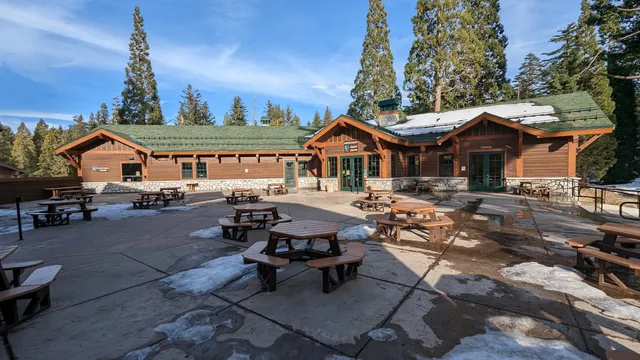 Kings Canyon Visitor Center