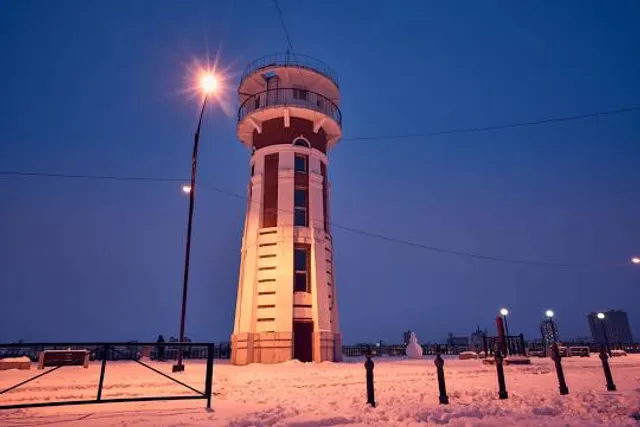 Embankment of the Amur R.