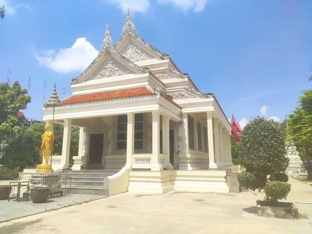 Wat Uthai Photharam