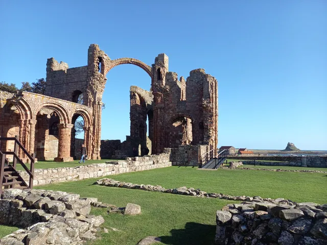 Lindisfarne Priory, Museum and Shop