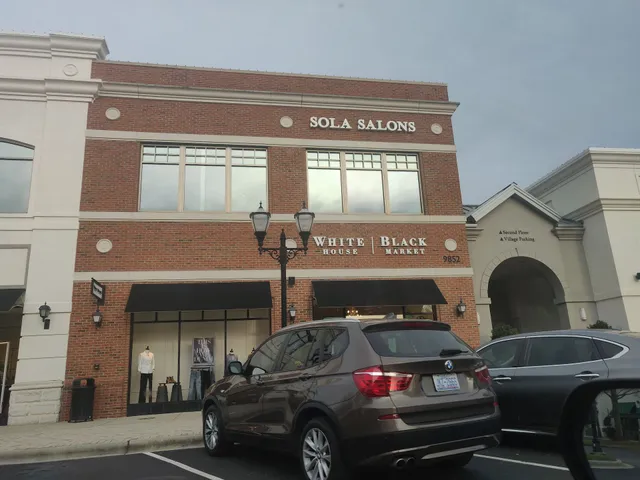 White House Black Market