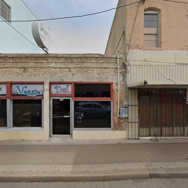 1212 E Washington St