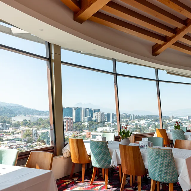 Restaurante Giratorio Vista Quince