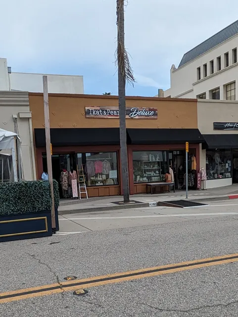 Ikat & Pearls Home Decor