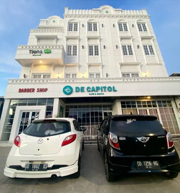 HOTEL De Capitol Syariah