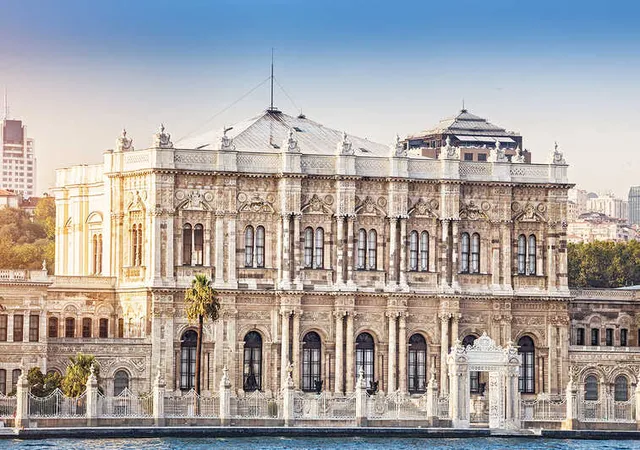 Dolmabahçe, Beşiktaş