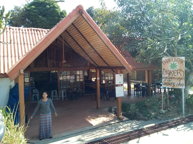 Ounrak Vegetarian Restaurant & Bakery