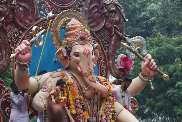Dongricha Raja CHINCHBUNDER DONGRI SARVAJANIK GANPATI USTAV