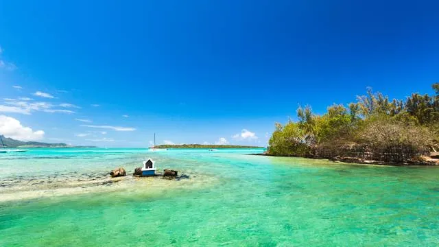 Pointe d’Esny Beach
