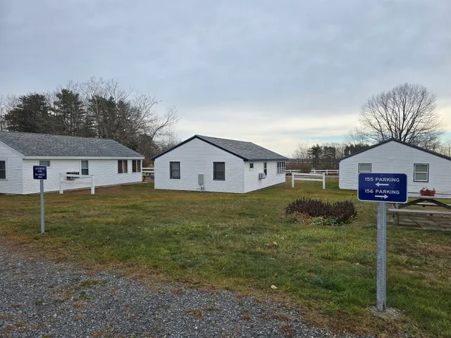 Watercrest Cottages & Motel