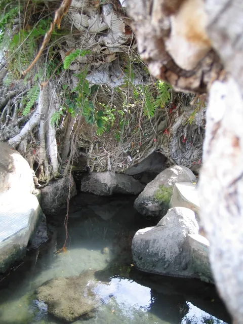 Pemandian Air Panas - Ake Sahu