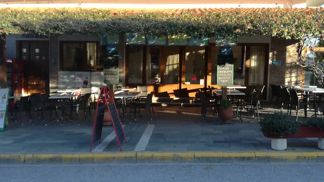 Cafe Restaurant "Aiges"