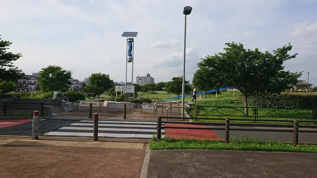 Higashitateishi Ryokuchi Park