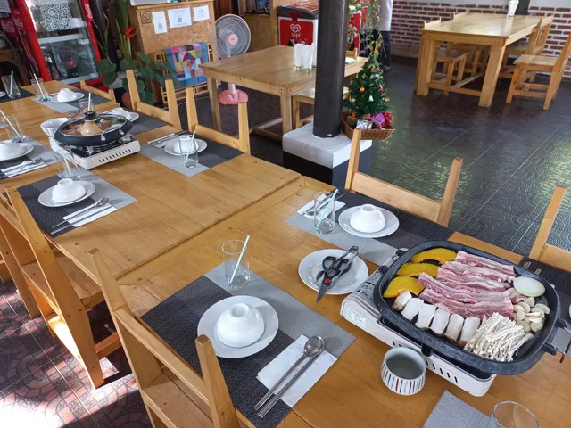 Lee's Kitchen Korean Restaurant