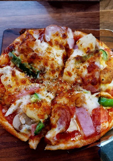 The Pizza Company โรบินสัน กาญจนบุรี