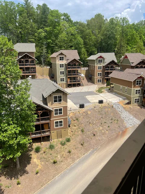 Laurel Estates at the Glades