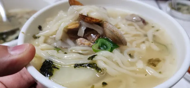 땡기네바지락칼국수