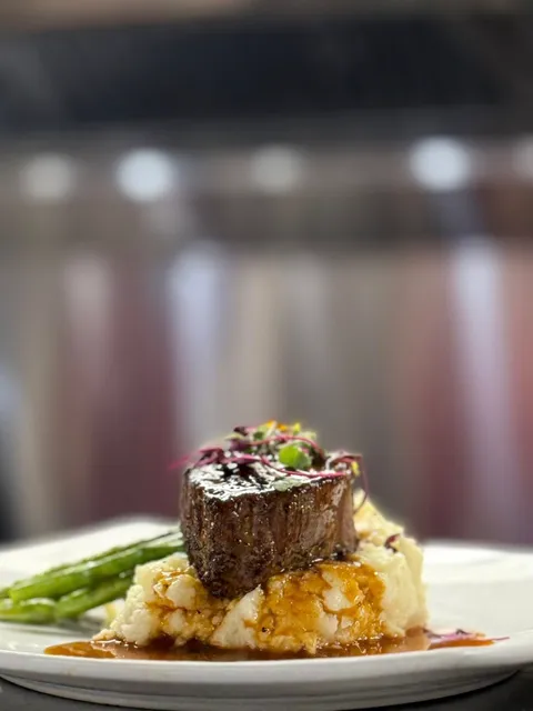 Clayton’s Chicken & Chophouse