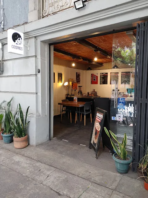 Cosmos Coffee & Juice