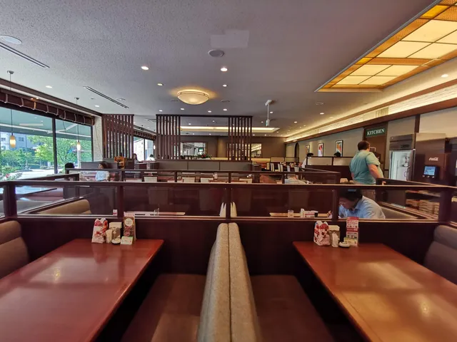 Royal Host Horikawa Gojō