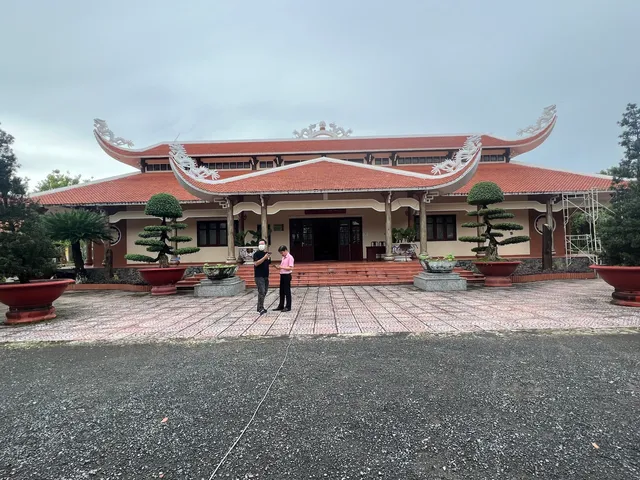 ĐỀN THỜ CHỦ TỊCH HỒ CHÍ MINH